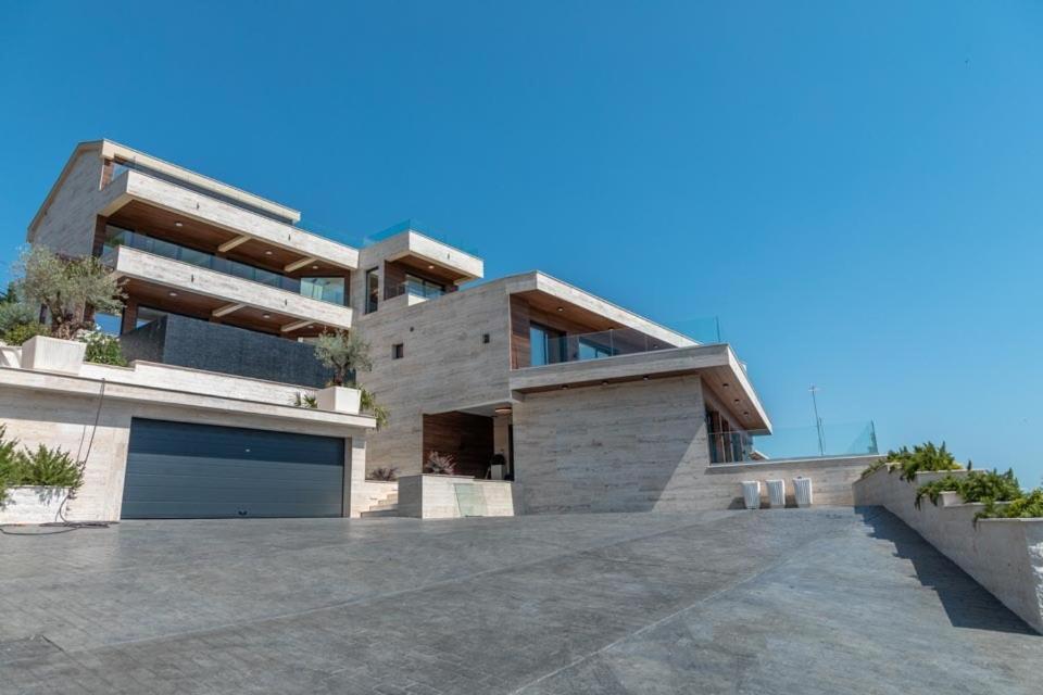 Montelux Mansion Vila Tivat